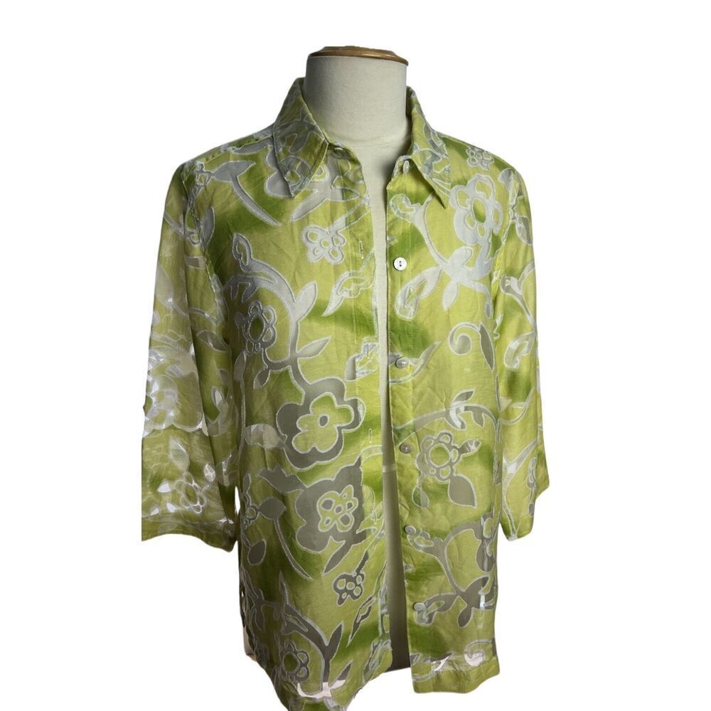 New! Chicos Semi-Sheer Button Down Top Sz M